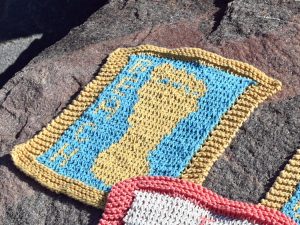 Beach Footprint in the Sand Knit Design